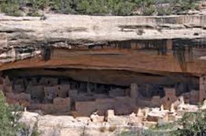 Mesa Verde Pueblo cliff dwellings