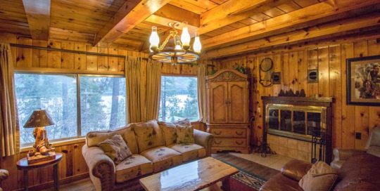 Cabin 1 living room.
