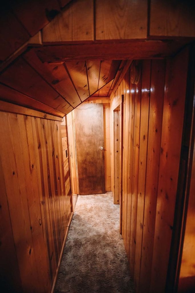 Cabin 27 hallway.